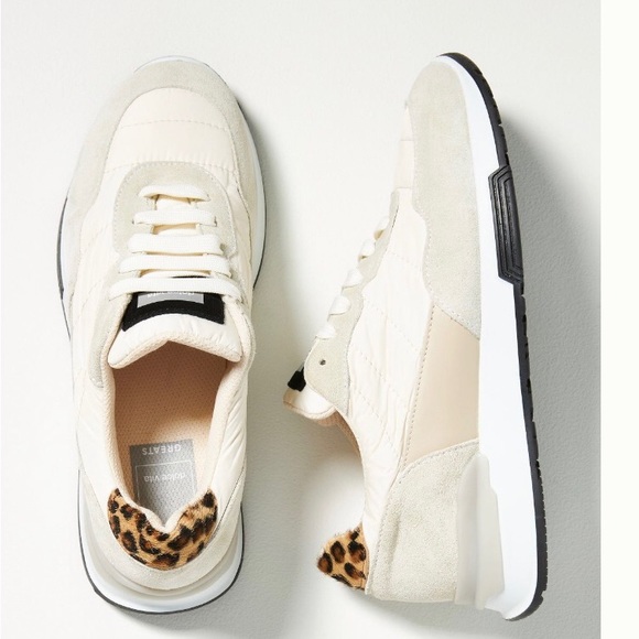 Dolce Vita EUC sneakers stylish animal print trim on heel upper - Picture 1 of 9